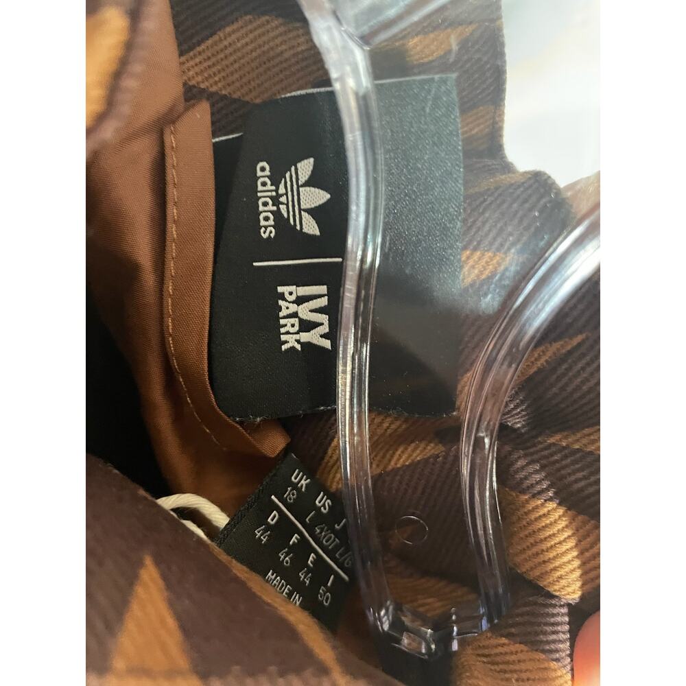 Adidas X Ivy Park Crop Monogram Size Large - Picture 3 of 3